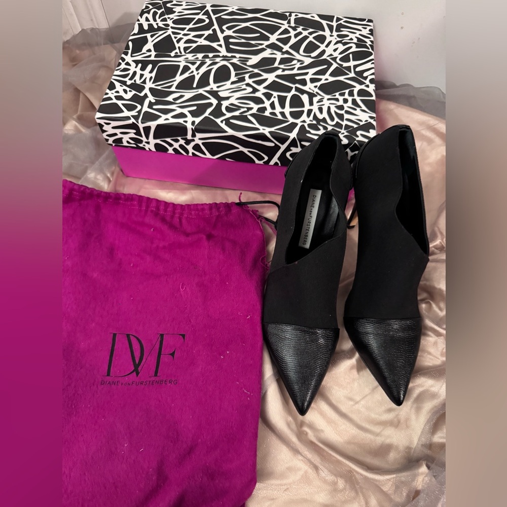Diane Von Furstenberg Black Women's Shoes US 7.5
